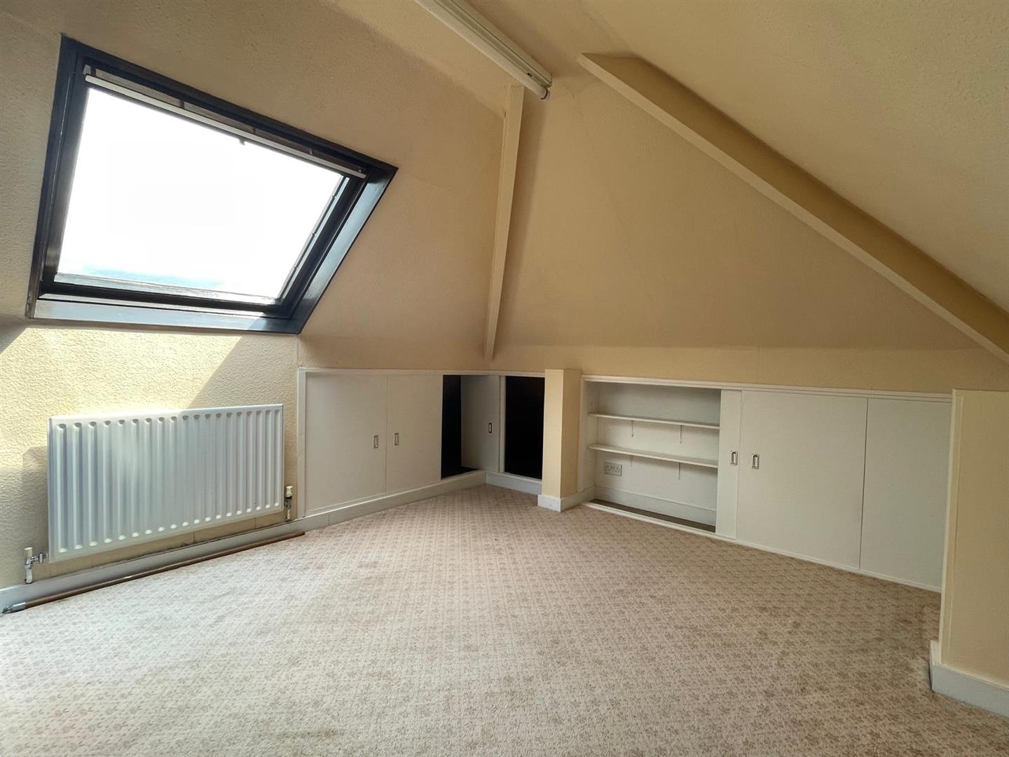 10 MILLFIELD AVENUE